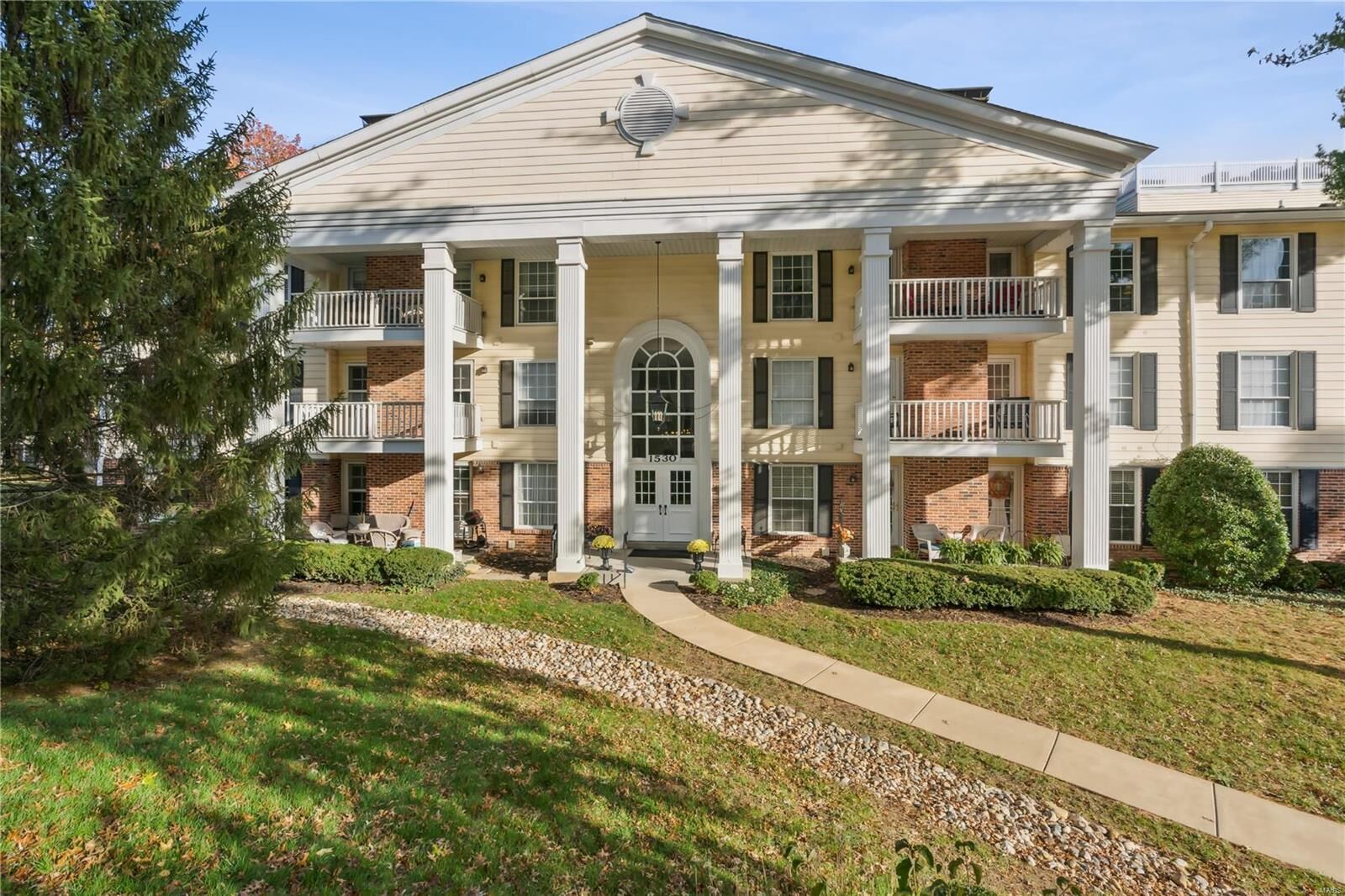 Property Photo: 1530 Bedford Forge Court 2 MO 63017