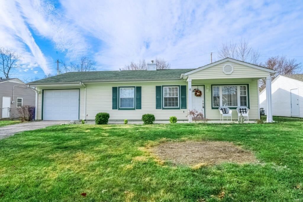 Property Photo:  4 Flamingo Drive  MO 63376 