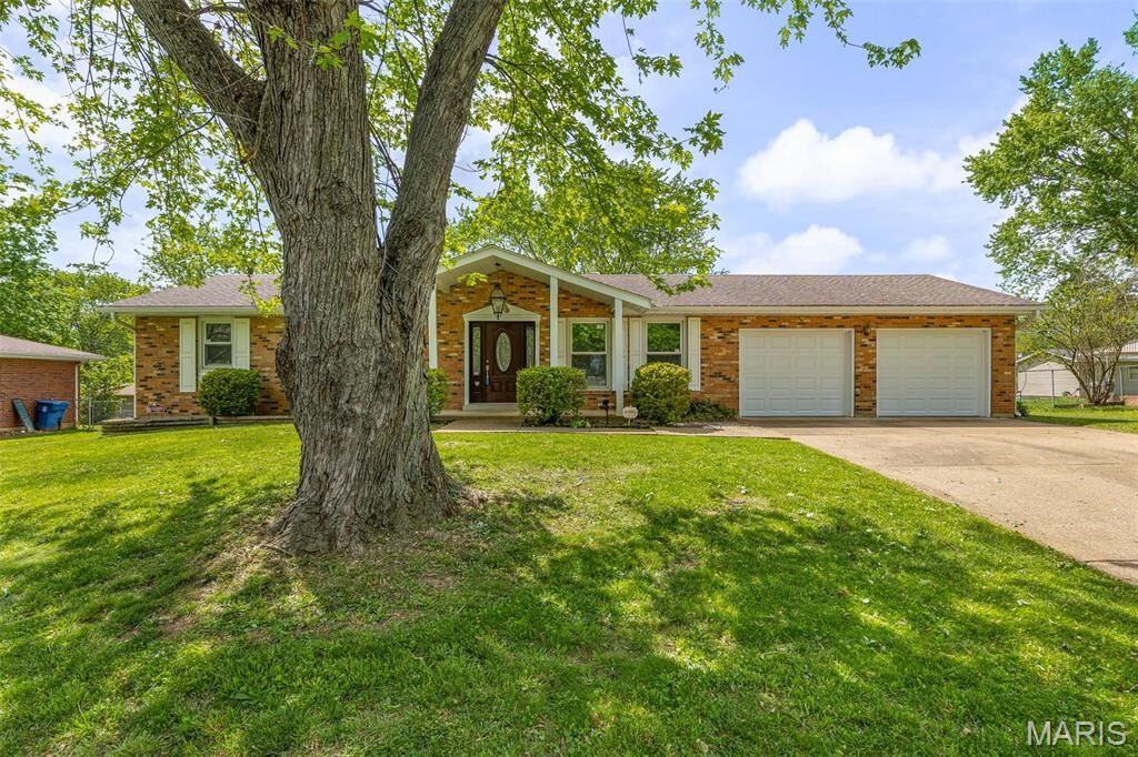 Property Photo:  1405 Ann Street  MO 63640 
