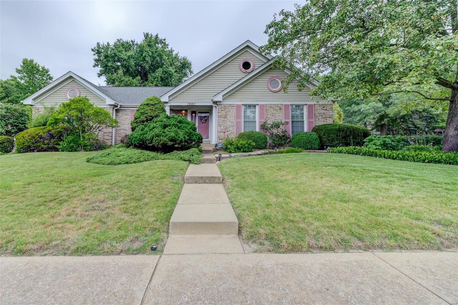 Property Photo: 15667 94th Avenue MO 63034