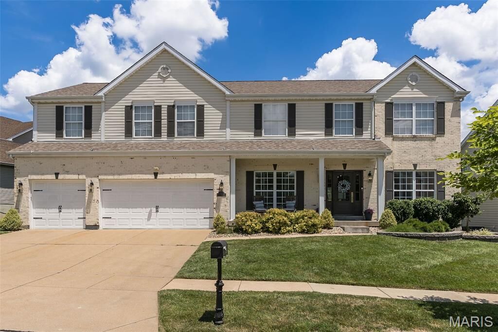 Property Photo:  318 Palomino Hill Court  MO 63005 