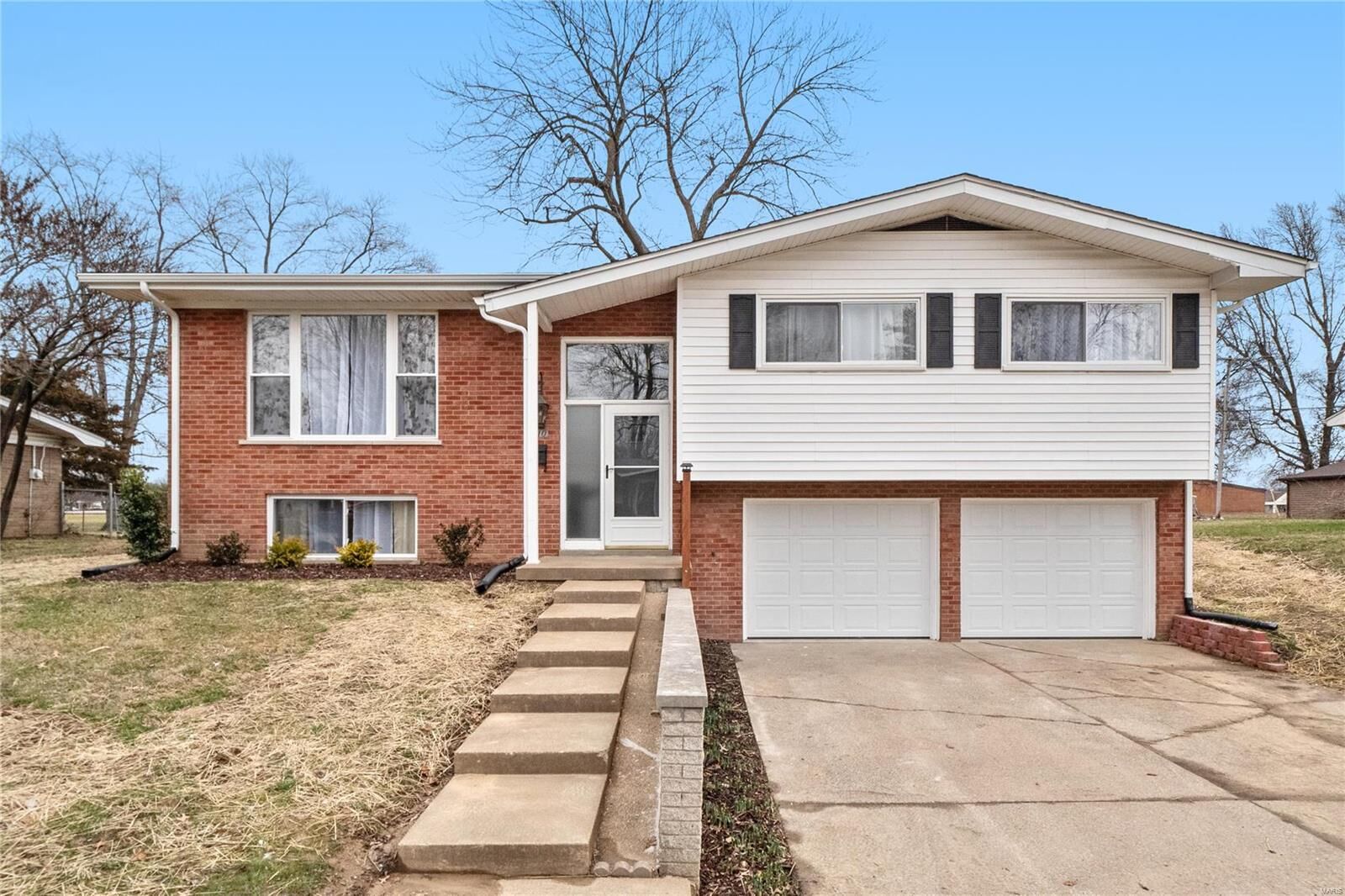 Property Photo: 10 President Way IL 62226