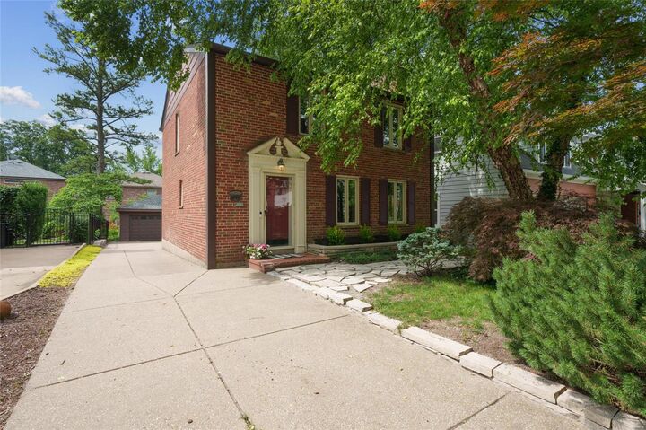 9124 Lawn Avenue  St Louis MO 63144 photo