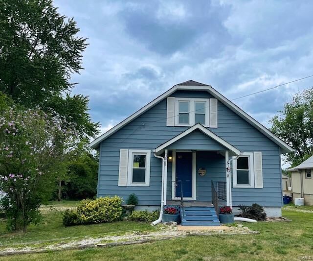 Property Photo: 430 W Springfield Road MO 63077