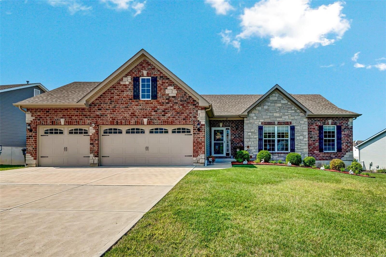 Property Photo: 63 Austin Oaks Drive MO 63362