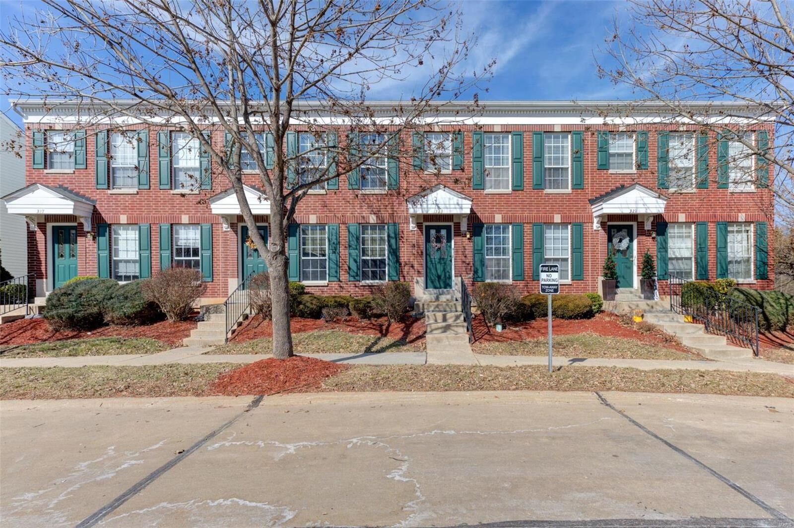 Property Photo: 323 Heritage Commons Circle MO 63368