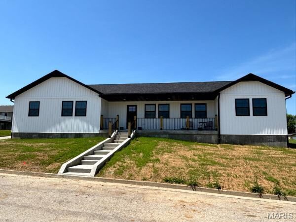 Property Photo:  608 Gene Avenue  MO 63461 