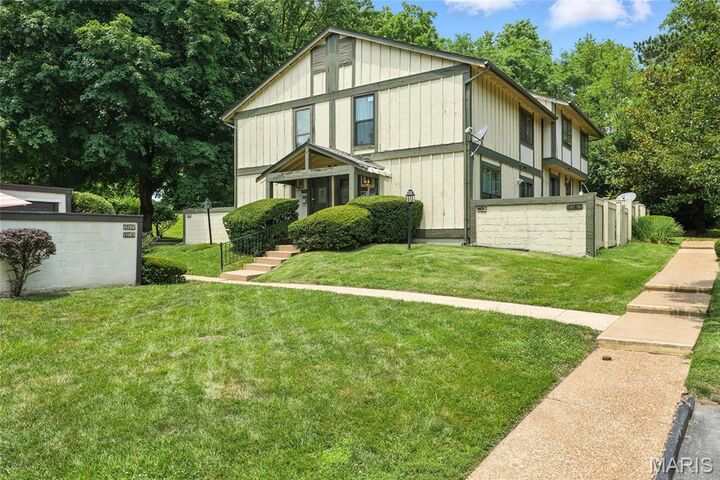 Property Photo:  11177 Whispering Oaks Drive  MO 63136 