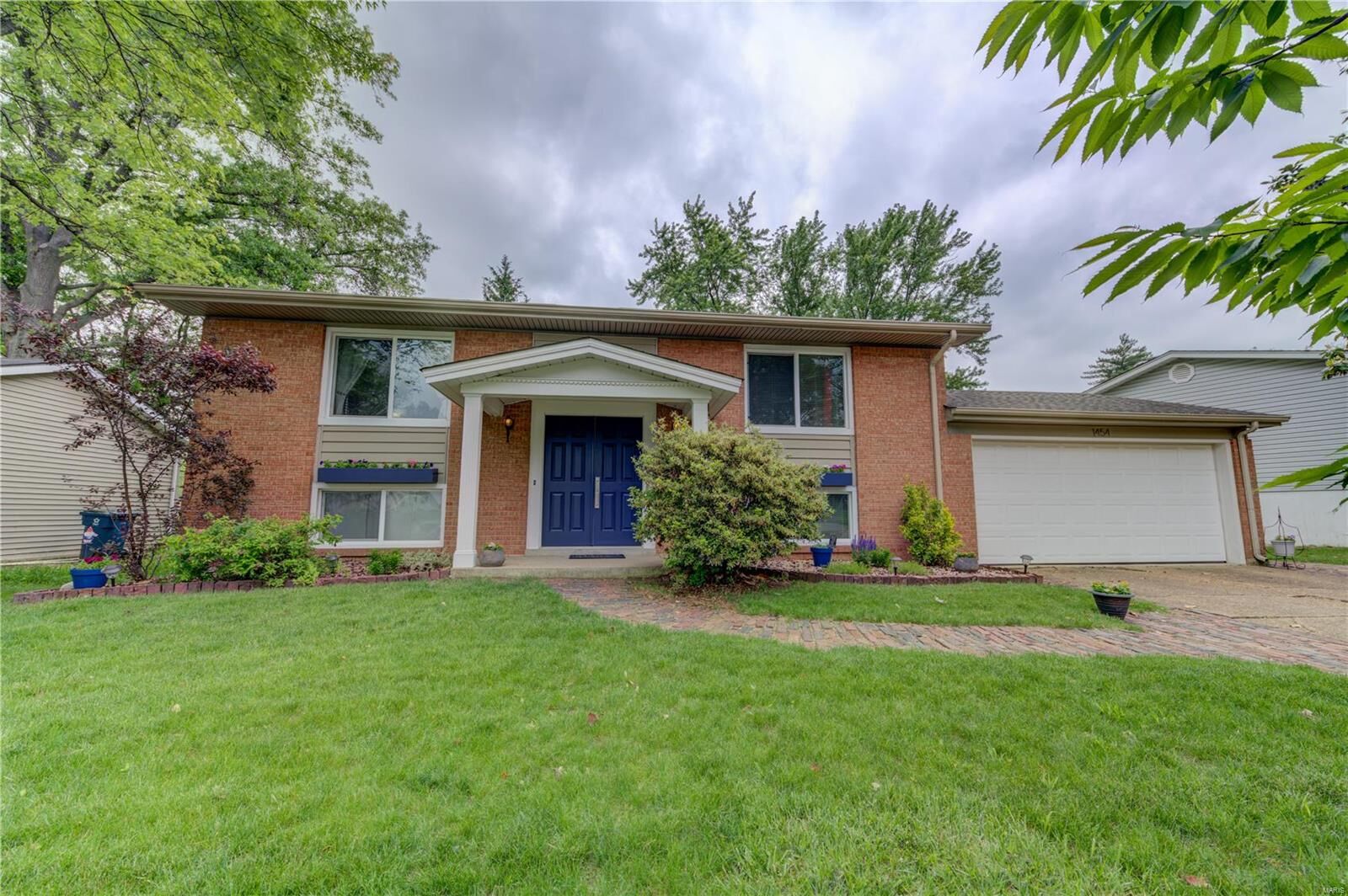 Property Photo:  1454 Schulte Hill Drive  MO 63043 