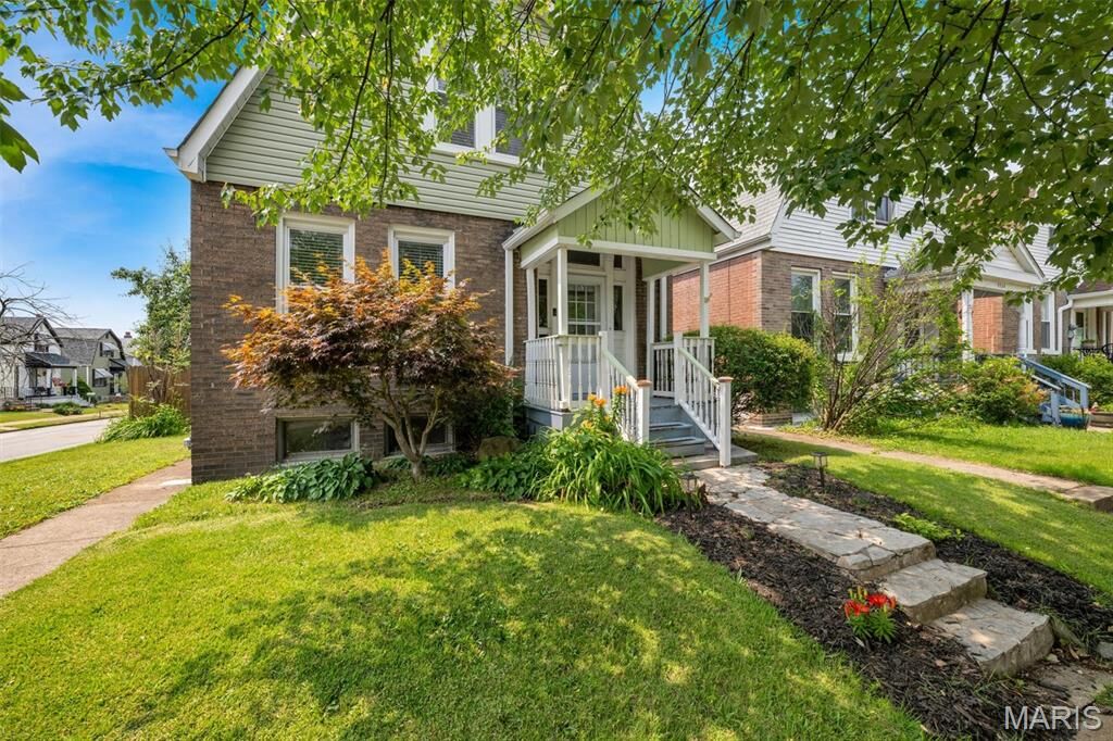 Property Photo: 4462 Wilcox Avenue MO 63116