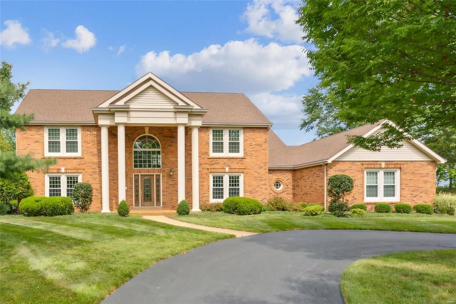 Property Photo: 2358 Sterling Pointe Drive MO 63017