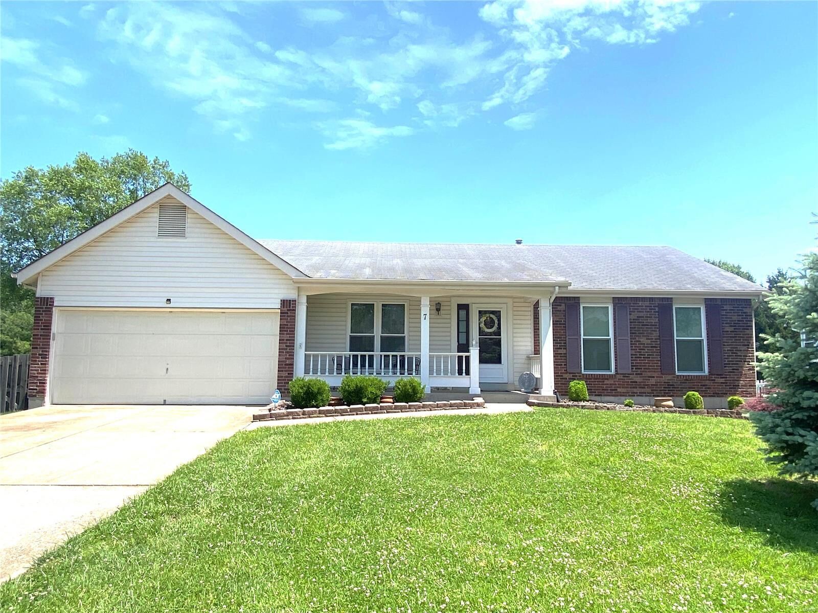 Property Photo: 7 Questover Court MO 63376