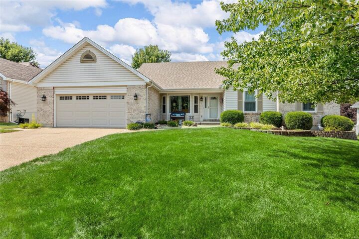641 Logan Valley  St Peters MO 63376 photo