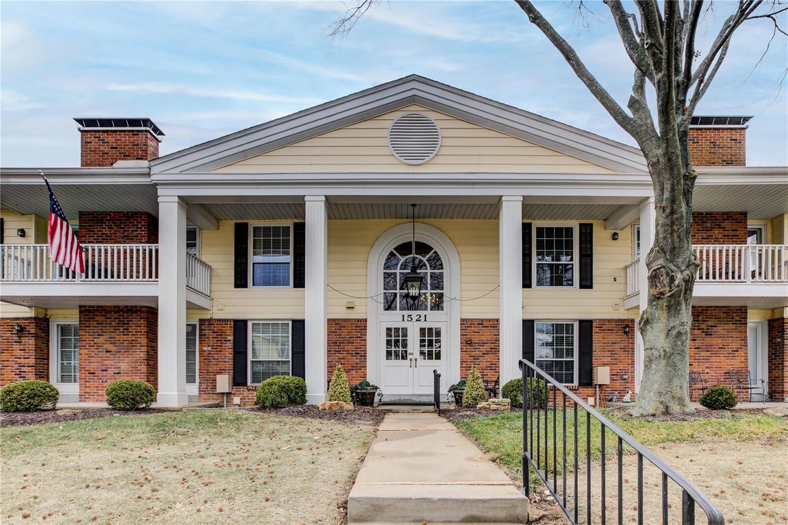 Property Photo: 1521 Hedgeford Drive 5 MO 63017
