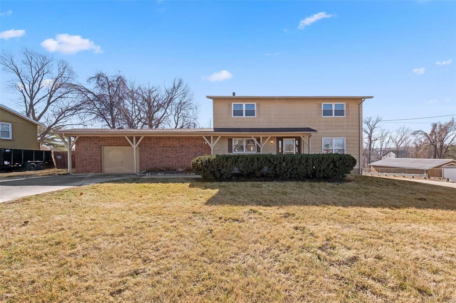 Property Photo: 2410 Creve Coeur Mill Road MO 63043