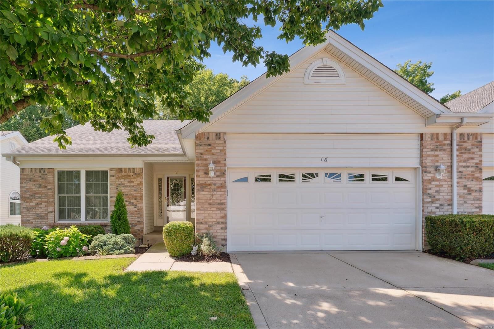 Property Photo: 16 Sterling Pointe Drive 24A MO 63301