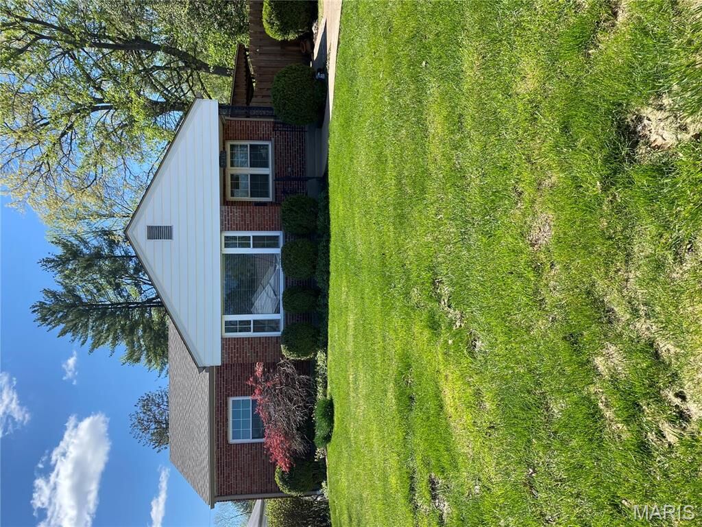 Property Photo: 7346 S Yorkshire Drive MO 63123
