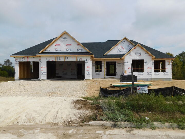 Property Photo: 280 Candleberry Ln WI 53024