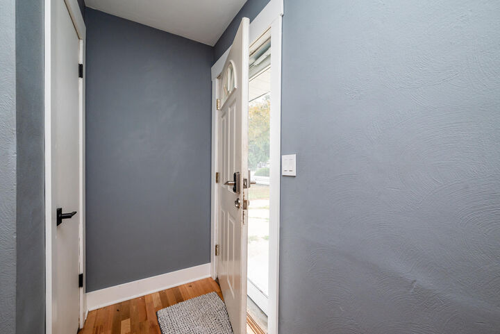 Property Photo: 2705 Oakwood Lane MI 49085