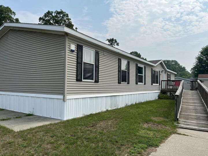 4212 Sundrop Circle E  Muskegon MI 49442 photo