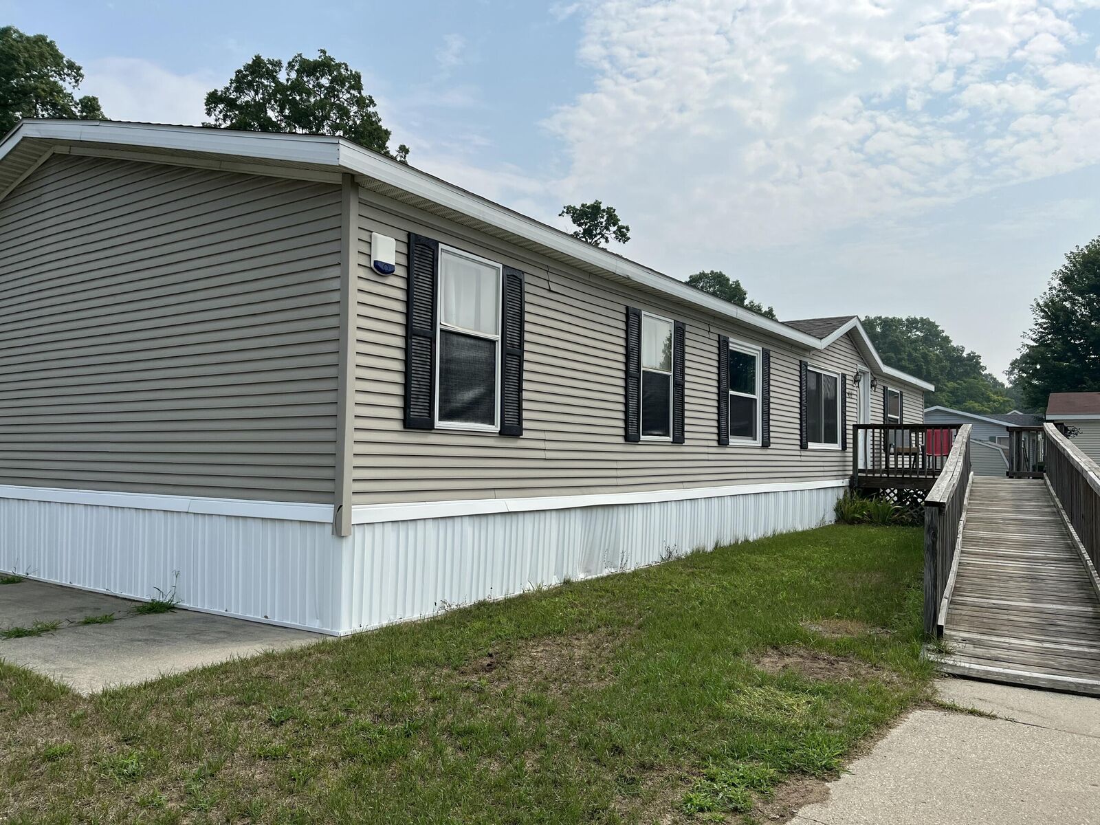 Property Photo:  4212 Sundrop Circle E  MI 49442 