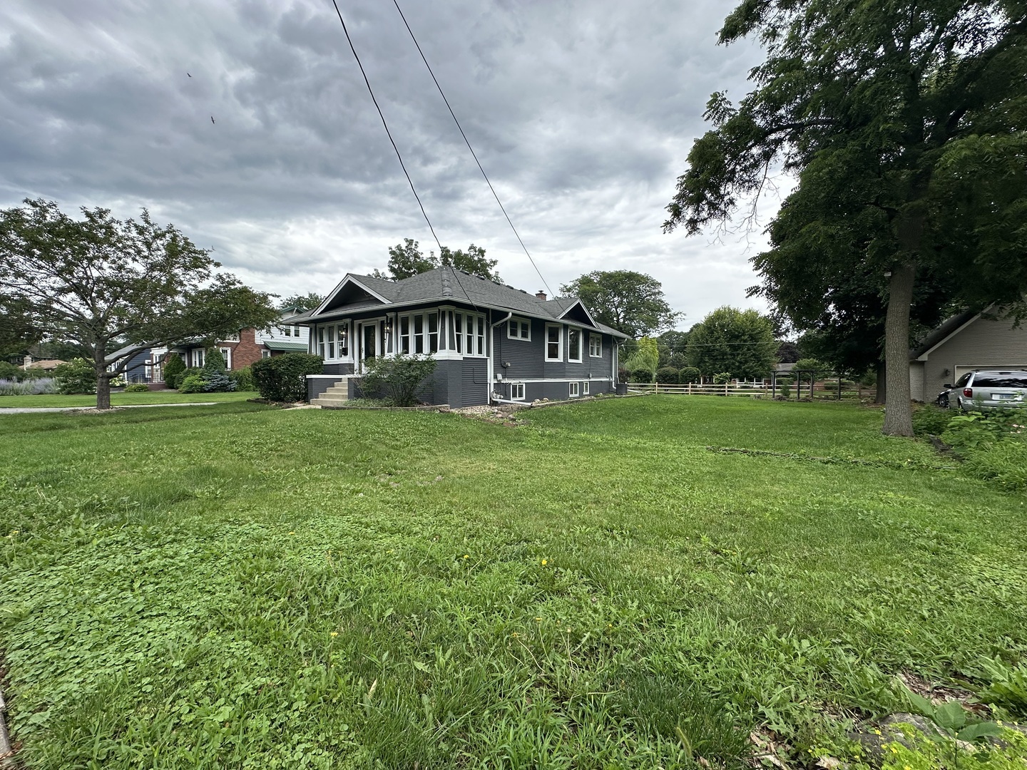 Property Photo:  1034 N 5th Avenue  IL 60174 