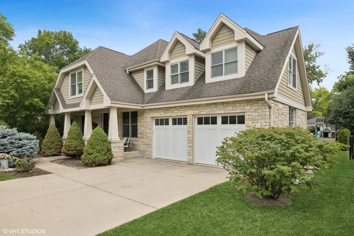 907 S Vail Avenue  Arlington Heights IL 60005 photo