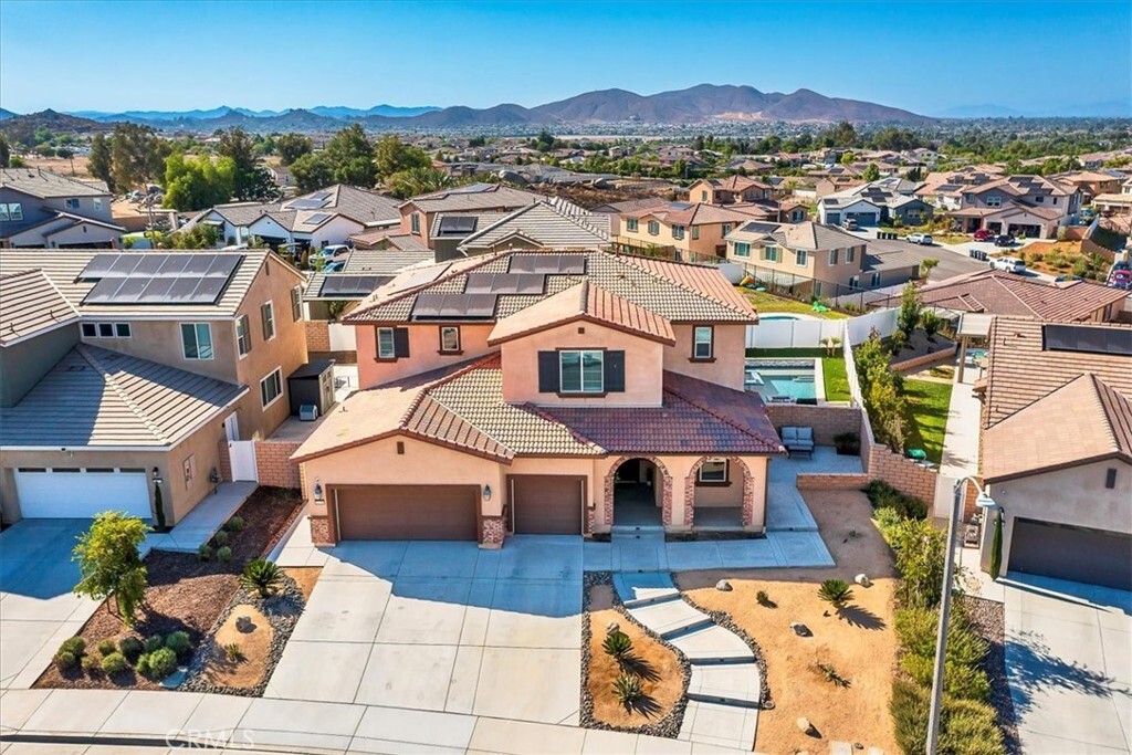 Property Photo:  26286 Silver Birch Drive  CA 92584 