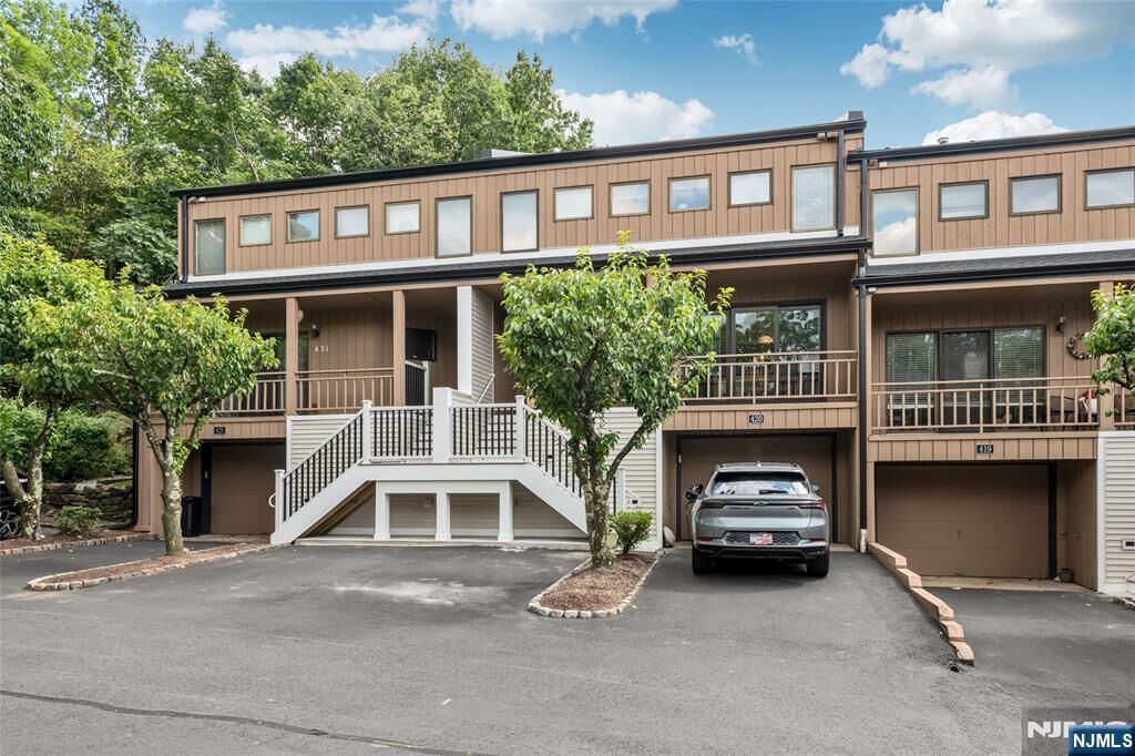 Property Photo:  420 Stephanie Drive  NJ 07006 