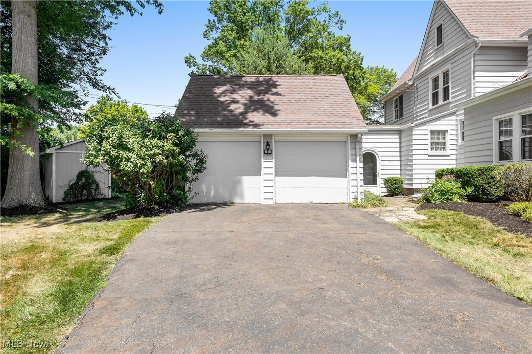 Property Photo: 68 Ridgewood Drive OH 44512