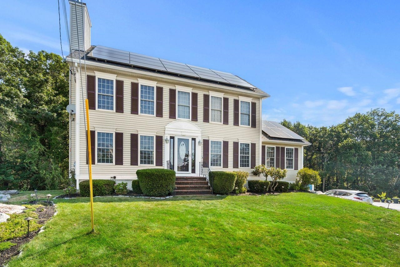Property Photo: 639 Megan Drive NH 03109