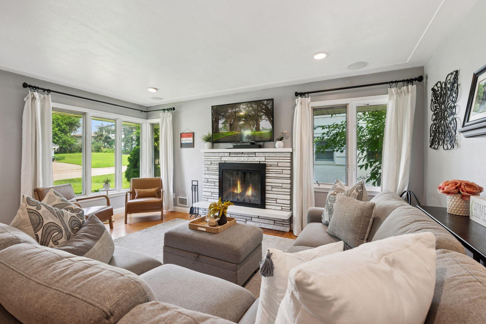 Property Photo: 4917 Lantana Lane MN 55435