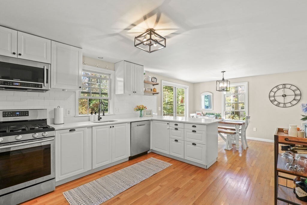 Property Photo:  825 Cotuit  MA 02649 