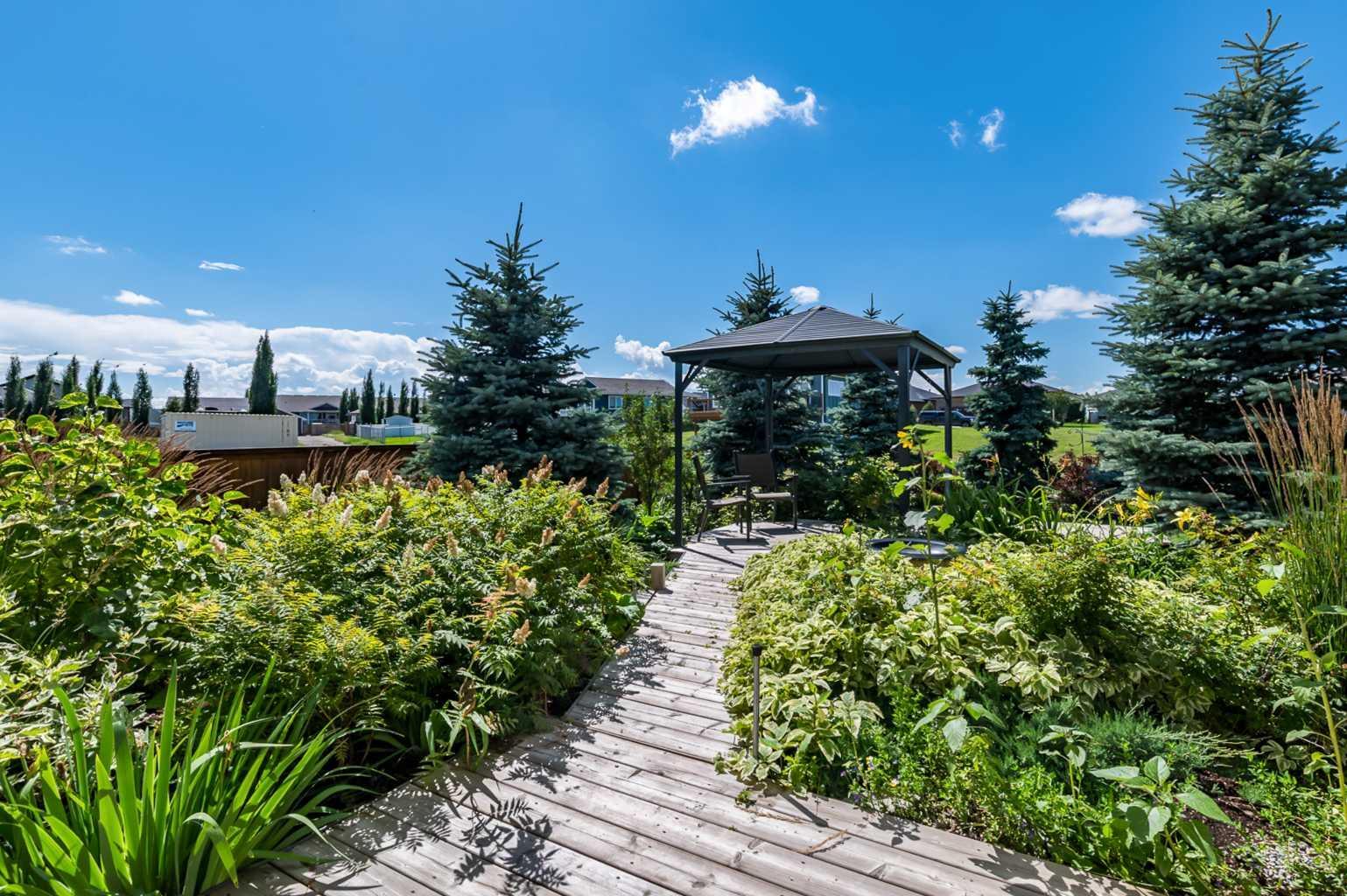 Property Photo: 2013 30 Avenue AB T0L 1R0