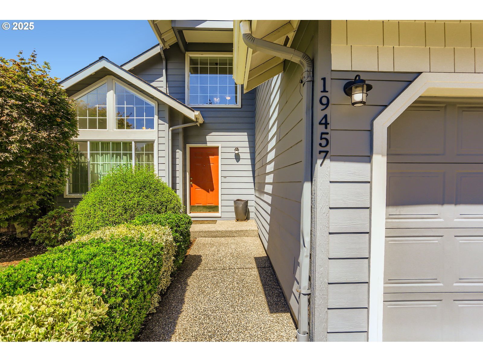 Property Photo:  19457 Sunset Springs Dr  OR 97045 