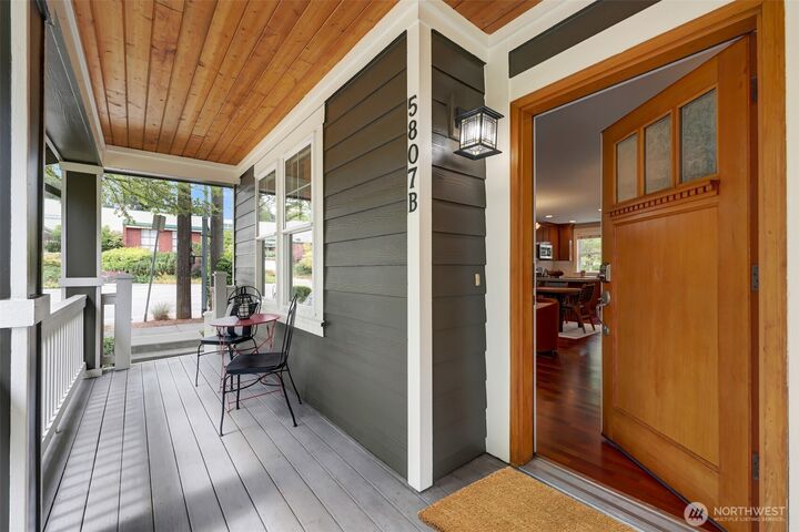 Property Photo: 5807 B 55th Avenue NE WA 98105