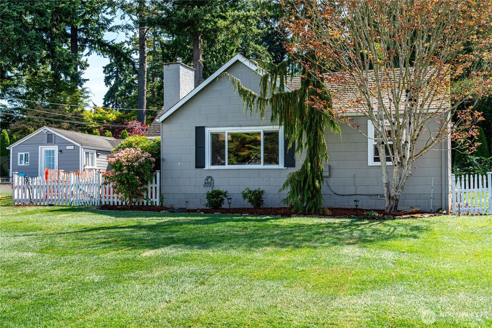 Property Photo: 305 Alverson Boulevard WA 98201