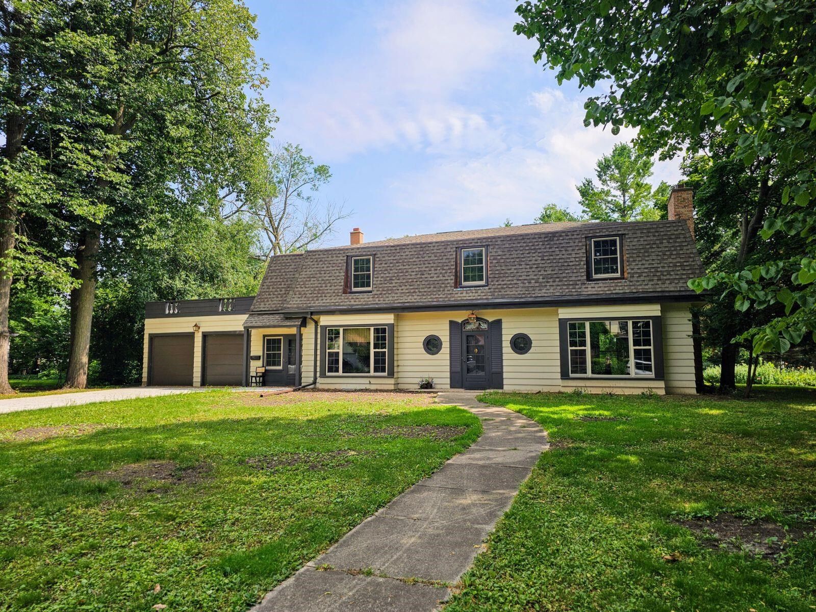 Property Photo: 1203 Hewitt Street WI 54956