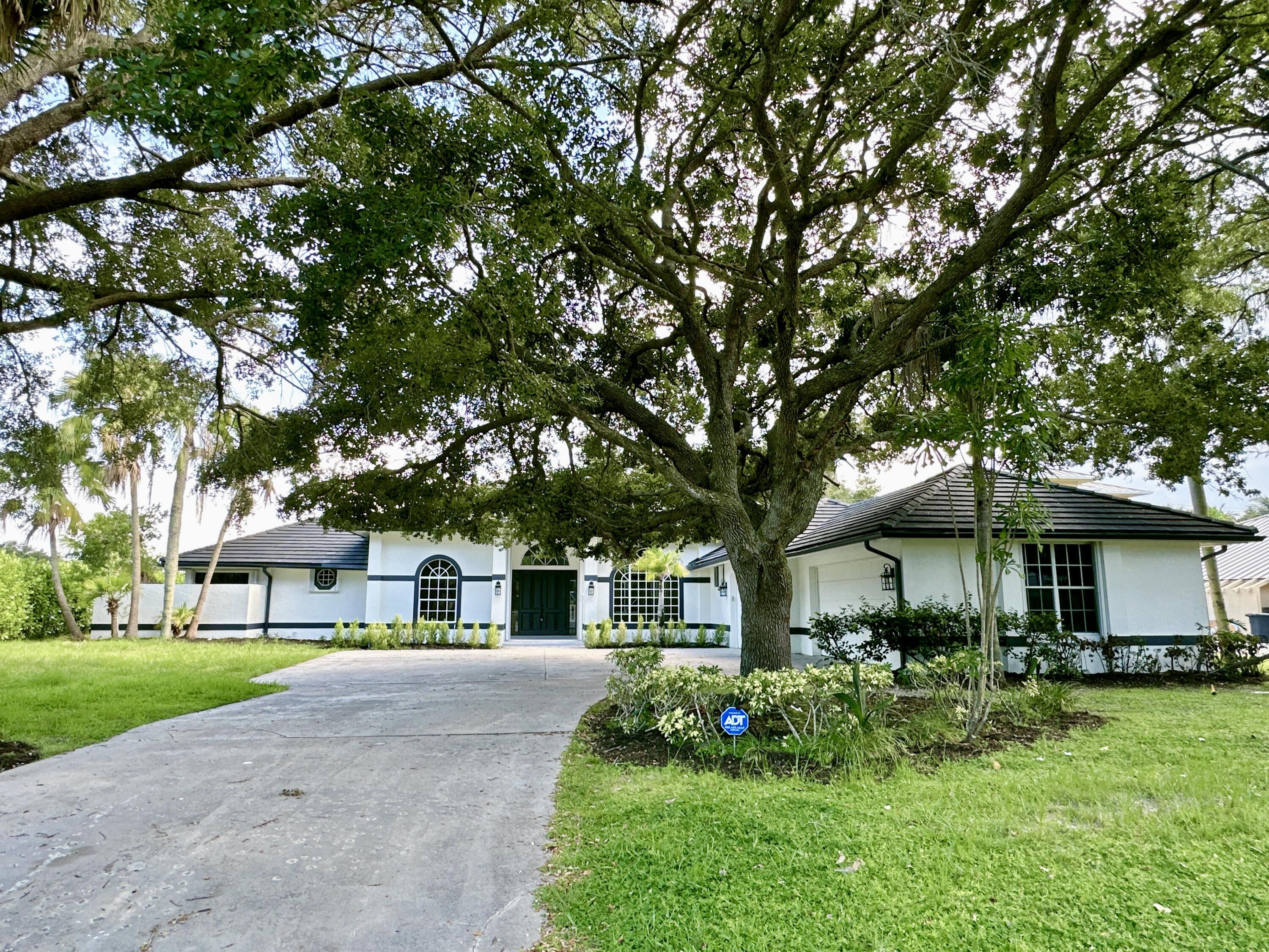 Property Photo: 19558 Red Gum Trail FL 33458