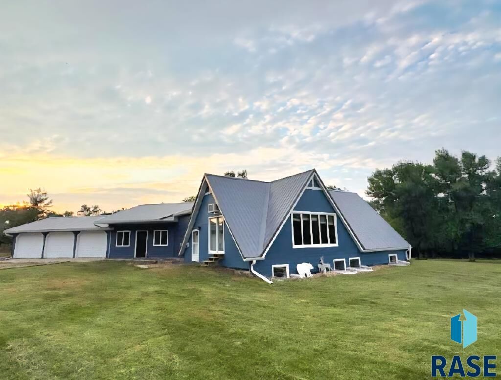 Property Photo: 23935 454th Ave SD 57042