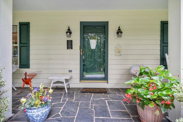 Property Photo: 6236 Saddleridge Rd VA 24018