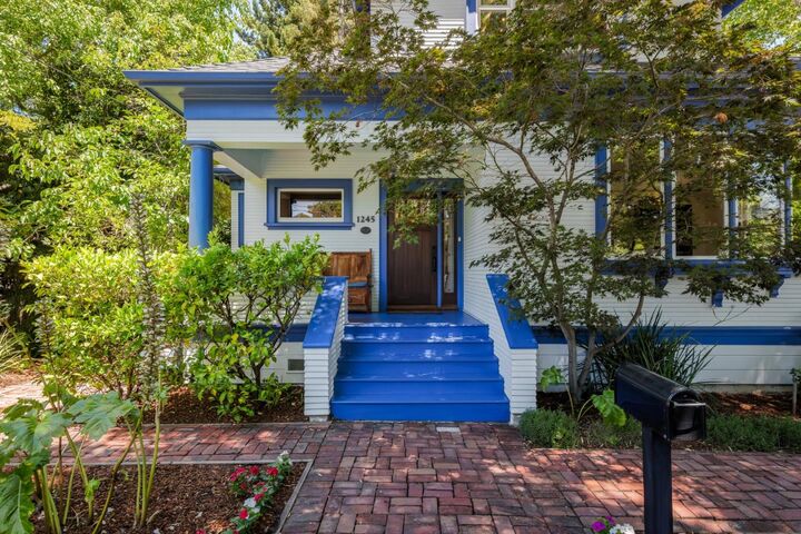 Property Photo:  1245 Waverley Street  CA 94301 
