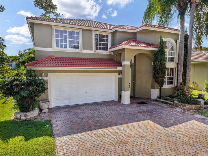 Property Photo:  4025 Sapphire Ln 4025  FL 33331