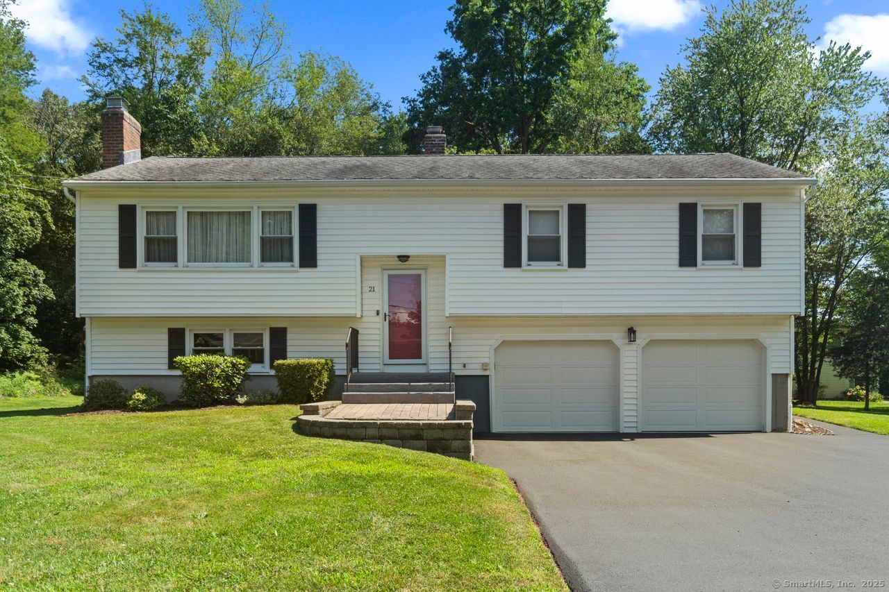 Property Photo: 21 Rockview Drive CT 06410