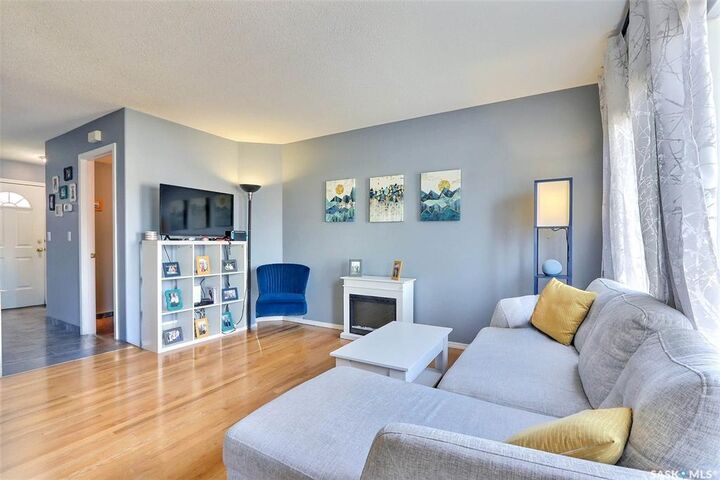 Property Photo: 1620 Olive Diefenbaker Drive 16 SK S6V 1C5