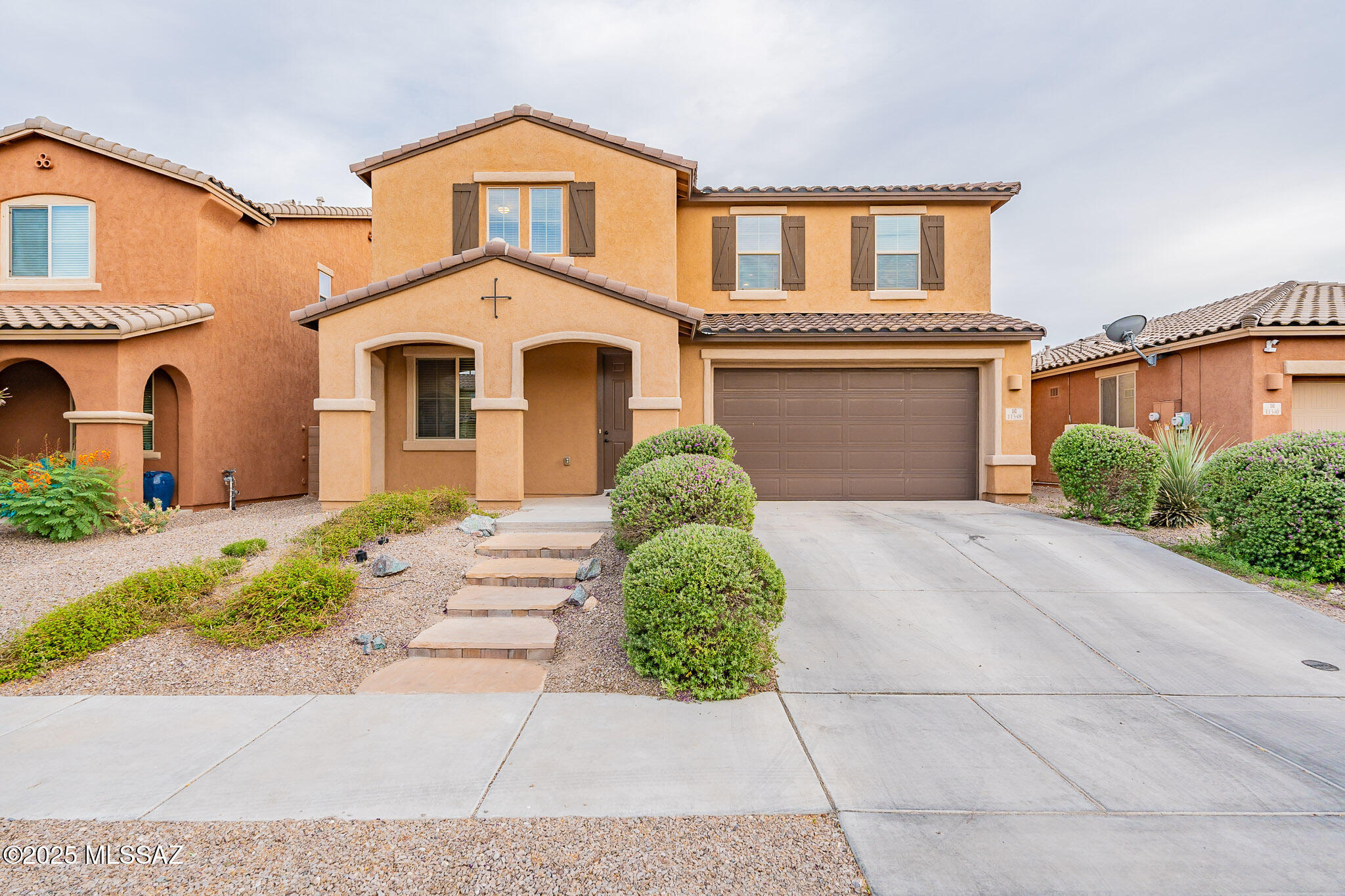 Property Photo: 11348 E Fleeting Sunset Trail AZ 85747