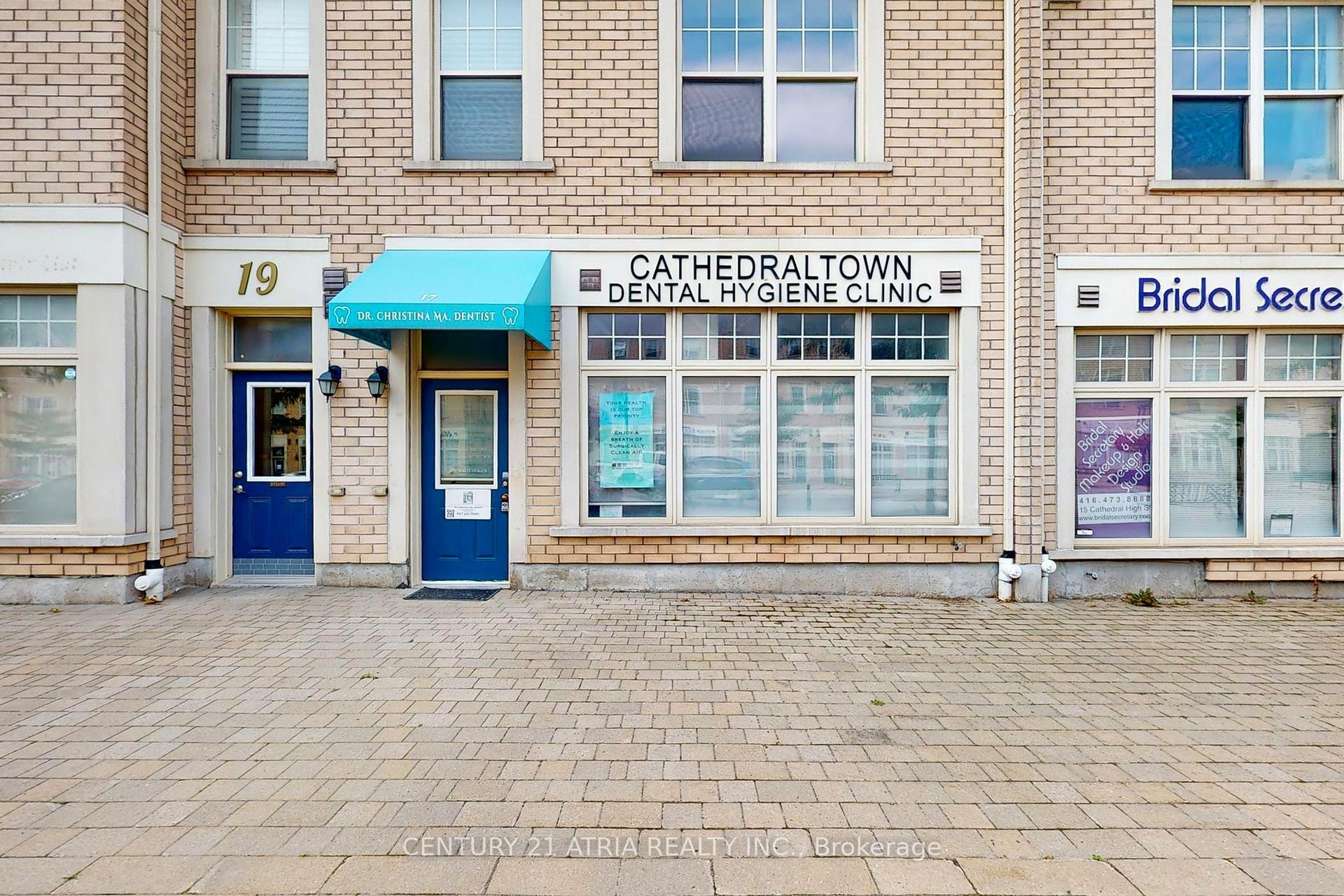 Property Photo: 17 Cathedral High Street ON L6C 0N9