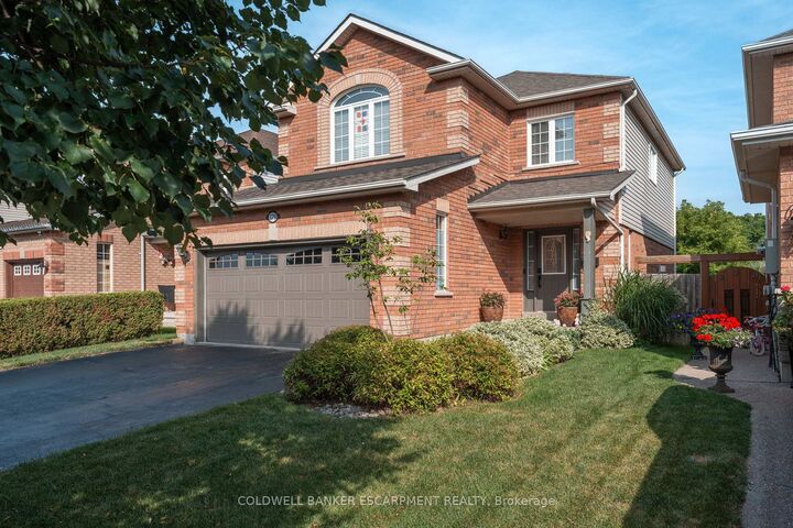 179 Acton Boulevard  Halton Hills ON L7J 2Y4 photo