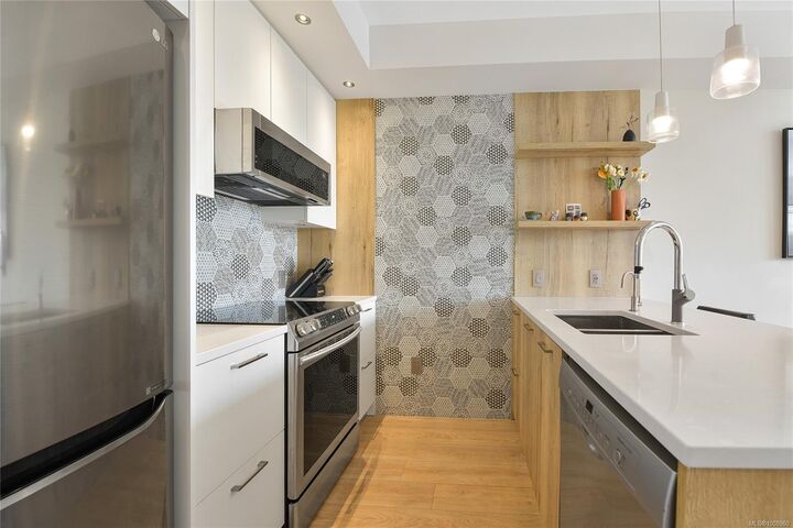 Property Photo: 1588 North Dairy Rd 306 BC V8T 0E1