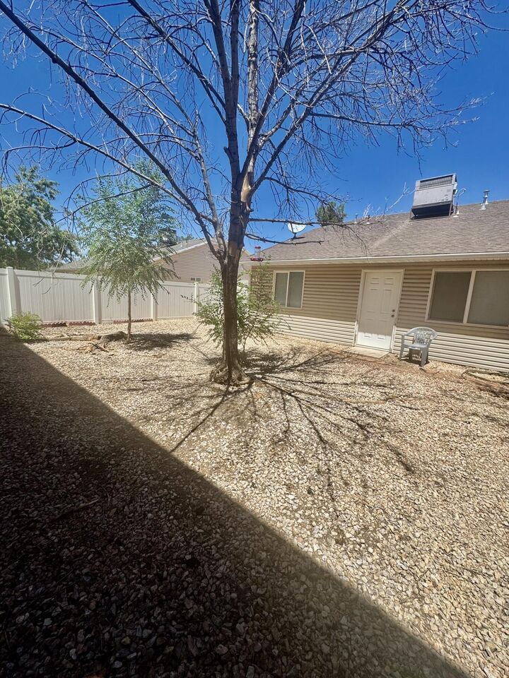 Property Photo: 273 W 100 N UT 84737